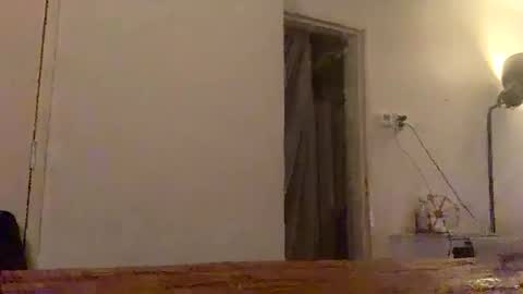 Papi online show from February 16, 10:30 pm