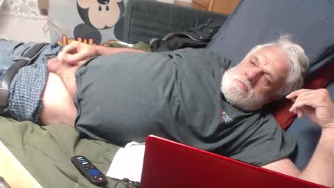 cummingdoouug online show from July 24, 11:39 am