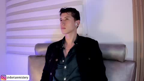 dorian_mystery online show from March 27, 12:04 am