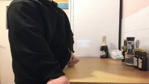 menu  below online show from April 18, 9:15 pm