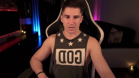 Dorian Reyes online show from January 28, 10:56 pm