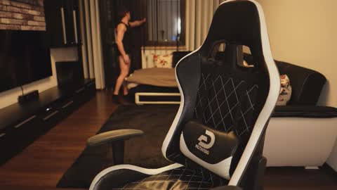 Dorian Reyes online show from March 9, 11:21 pm