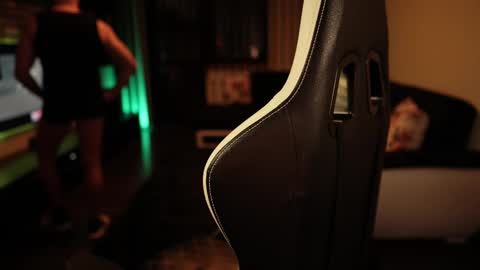 Dorian Reyes online show from March 12, 10:28 pm