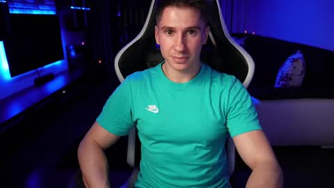 Dorian Reyes online show from January 5, 12:20 am