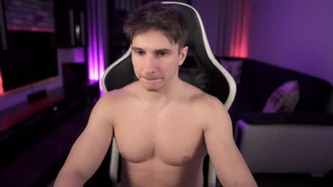 Dorian Reyes online show from January 20, 10:59 pm