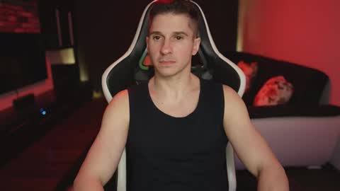 Dorian Reyes online show from April 16, 10:01 pm