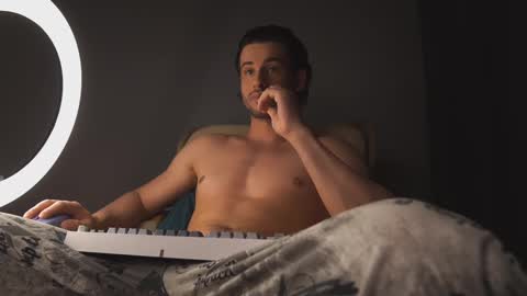 Keen online show from March 11, 12:44 am