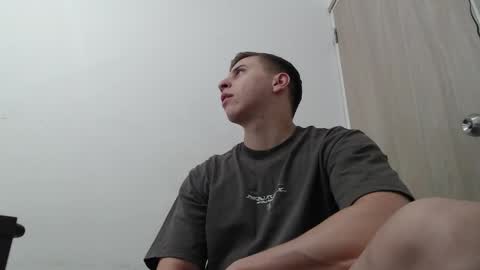 draco_boy2000 online show from March 27, 11:16 pm