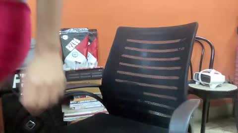 Snapshot of dragoncan06 chatting on February 1, 9:29 pm dragoncan06 online show from February 1, 9:29 pm