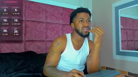 Snapshot of drake_nassir4 chatting on January 3, 10:29 pm ---Drake--- online show from January 3, 10:29 pm