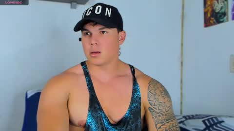 Snapshot of drake_xion1 chatting on February 17, 9:52 pm drake_xion1 online show from February 17, 9:52 pm