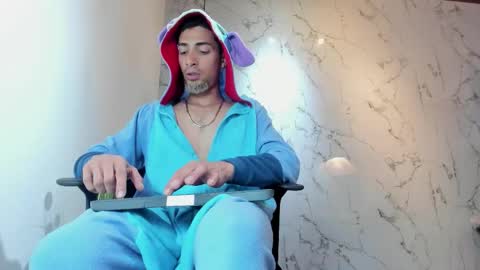 Drake Neuman online show from October 8, 4:17 am