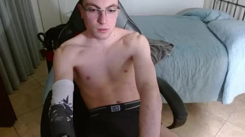 DreamBoy online show from May 7, 9:59 pm