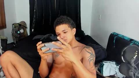 dres4u online show from March 27, 11:11 am