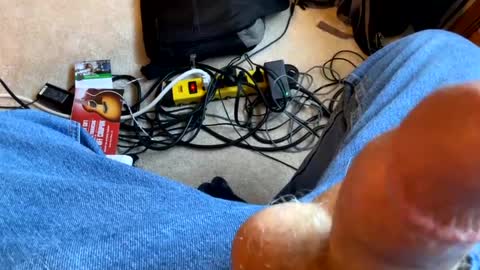 Snapshot of drewdibby619 chatting on December 3, 6:49 pm drewdibby619 online show from December 3, 6:49 pm