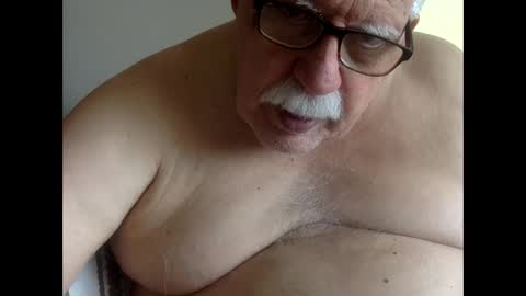 drnick069 online show from May 1, 4:09 pm