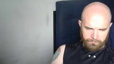 drodg09 online show from April 12, 8:10 pm