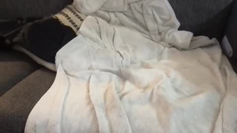 dulcemelo online show from March 9, 6:24 pm