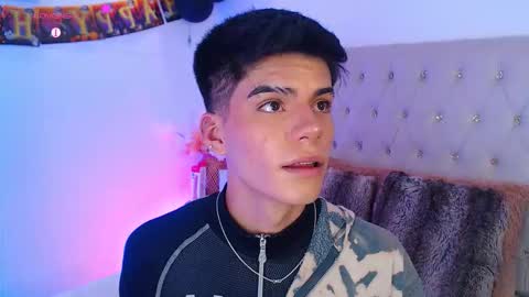 Dulcey online show from October 15, 4:31 am