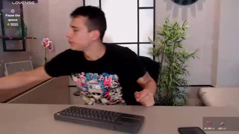 Dustin Sonne online show from February 5, 3:23 am