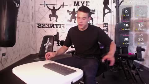 Dustin Sonne online show from January 25, 3:30 am