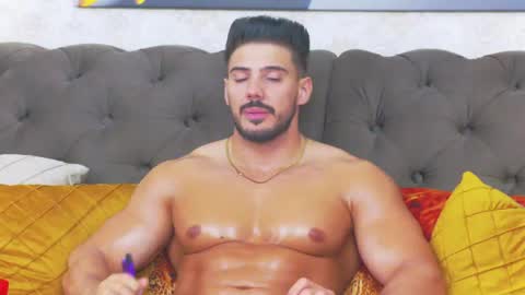 Dustin online show from May 30, 8:03 am