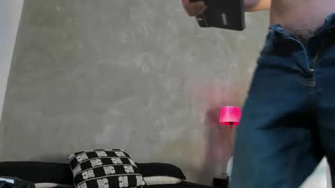 Dylan online show from December 15, 11:18 am