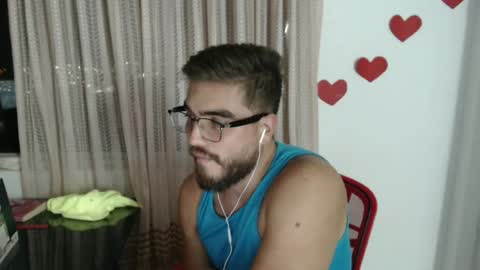 dylanhot10 online show from June 18, 11:54 pm