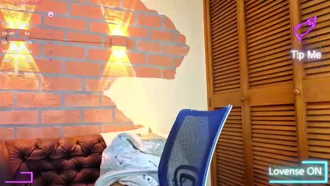 D Y L A N online show from November 1, 1:09 am