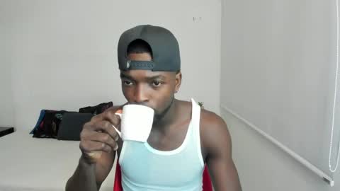 Dylan Taylor online show from February 14, 4:04 am