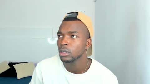 Dylan Taylor online show from January 28, 2:43 am