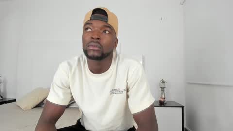 Dylan Taylor online show from December 11, 3:04 am