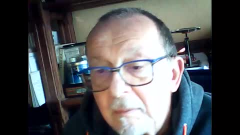 ectopie33 online show from May 1, 6:49 am