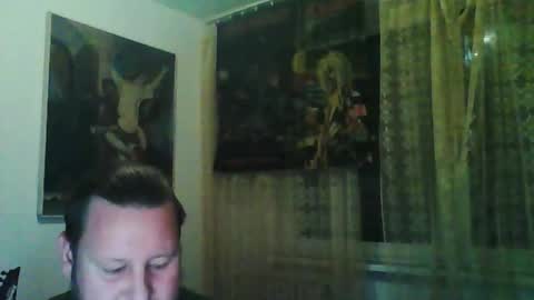 Edward online show from October 22, 5:38 pm