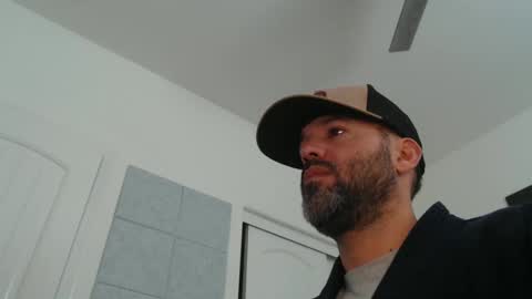 EdgeM online show from January 1, 4:07 pm