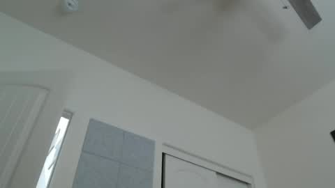 EdgeM online show from February 4, 8:28 pm