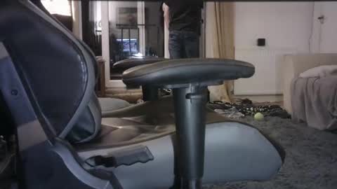 edged biker online show from December 5, 10:23 pm