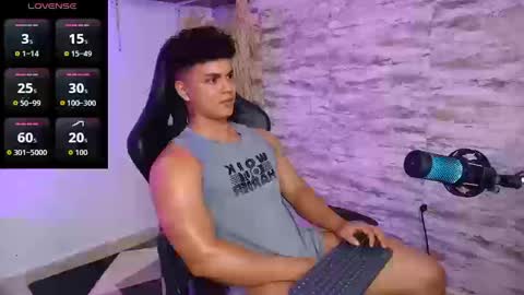 Snapshot of edward__clarck chatting on September 20, 1:16 am EDWARD CLARCK online show from September 20, 1:16 am