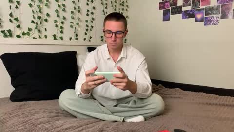 edwarddzhekson online show from October 23, 3:04 pm