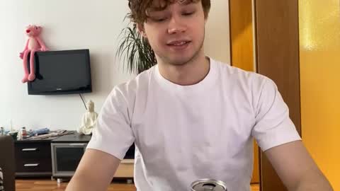 Eitan online show from March 1, 10:34 am