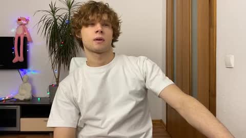 Eitan online show from December 22, 11:54 am