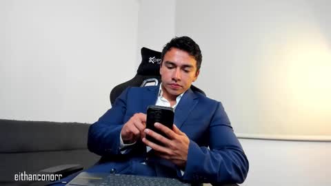 EITHAN CONOR online show from November 10, 2:16 am