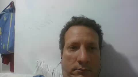 Snapshot of elcamello6 chatting on March 9, 9:46 am elcamello6 online show from March 9, 9:46 am