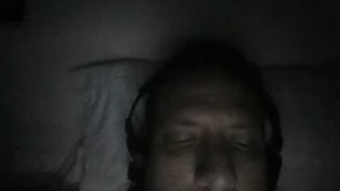 Snapshot of elcamello6 chatting on December 4, 8:45 am elcamello6 online show from December 4, 8:45 am