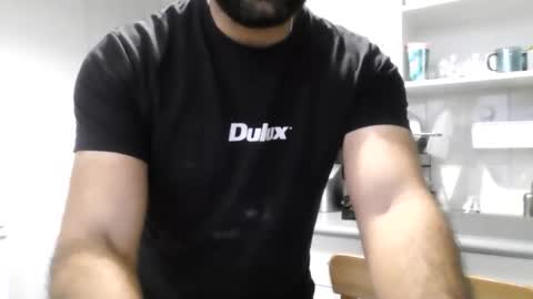daniel18cmx online show from June 1, 3:51 am
