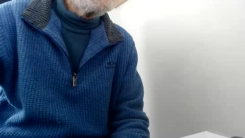 elfyonee online show from December 19, 10:23 am