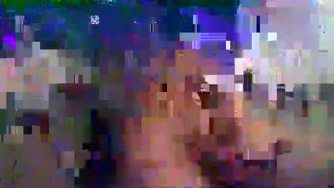 Snapshot of elijahinches chatting on October 18, 10:53 am Eli online show from October 18, 10:53 am