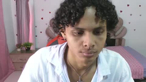 elio_fox online show from April 19, 11:42 am