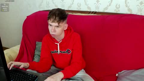 Snapshot of elliot_mars_ chatting on September 25, 6:18 pm elliot_mars_ online show from September 25, 6:18 pm