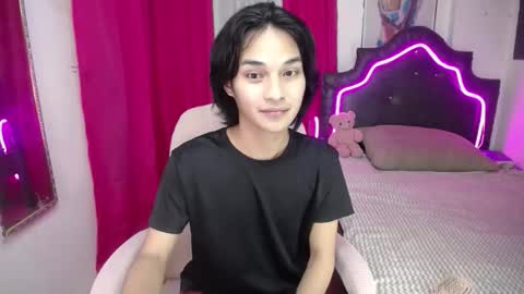 ELLORREY online show from November 20, 5:40 am